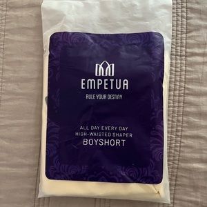 Empetua High-Waisted Shaper Boyshort, NWT, size Large